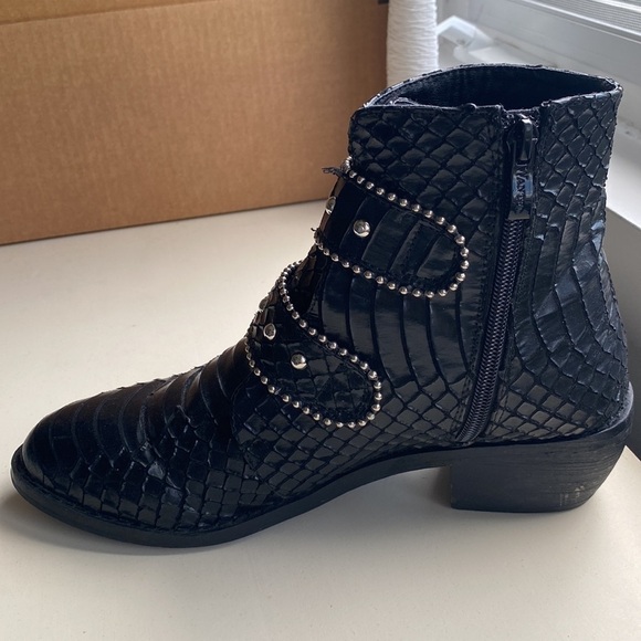 Wanted moto buckle booties, black size 8 - Picture 6 of 8